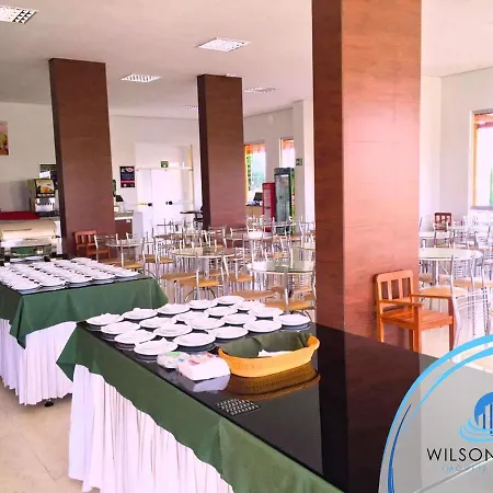 Apartamento Golden Dolphin Express Caldas Novas Exterior foto
